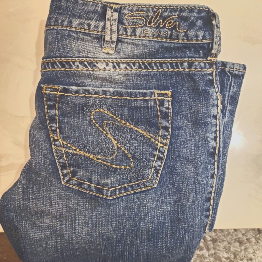 Silver Jeans Aiko Bootcut Raw Hem Jeans Size W31/L33